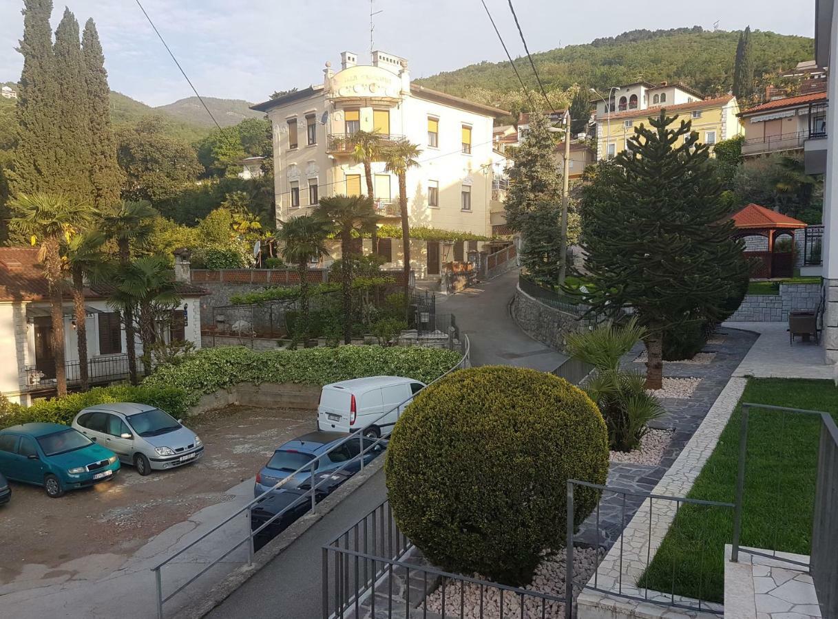 Opatija Centarアパートメント エクステリア 写真