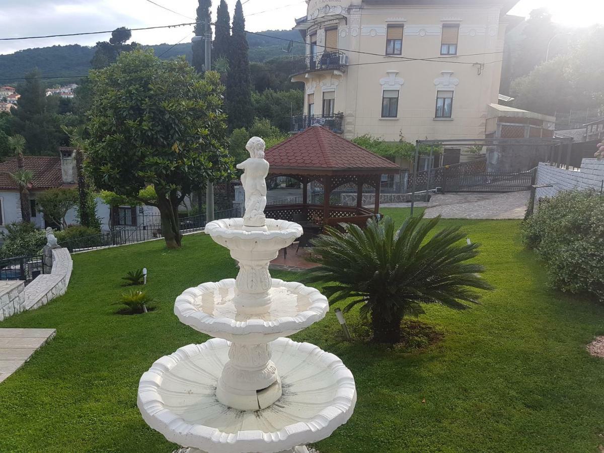 Opatija Centarアパートメント エクステリア 写真